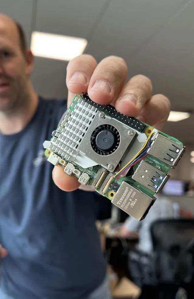 Raspberry Pi 5 infoekraanidele