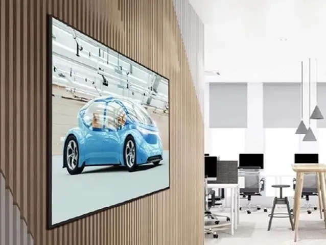LG UH5N ülimalt õhuke nutiteler infoekraanidele